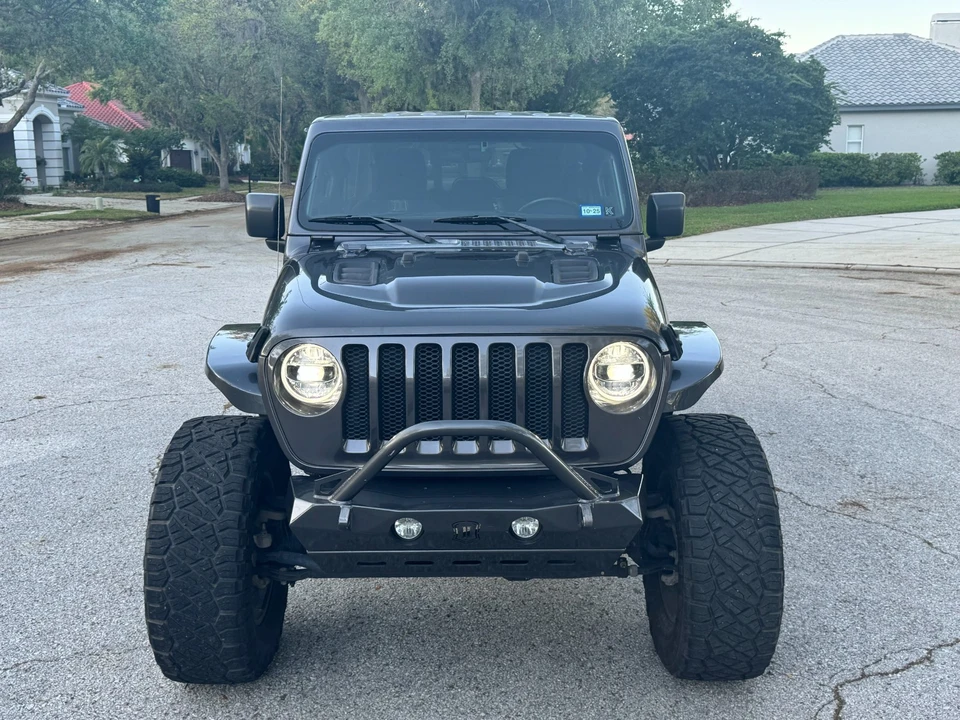 2020 Jeep JL Wrangler - Image 6 of 12