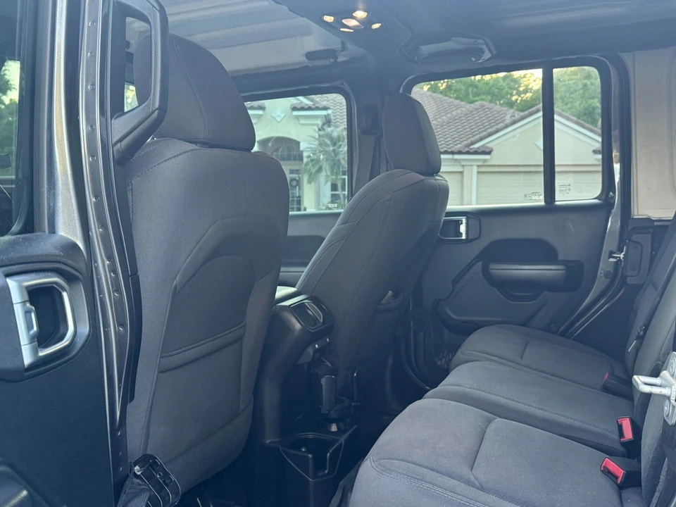 2020 Jeep JL Wrangler - Image 11 of 12