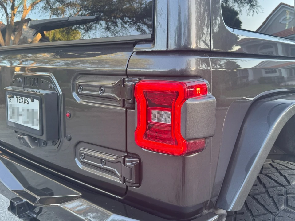 2020 Jeep JL Wrangler - Image 9 of 12