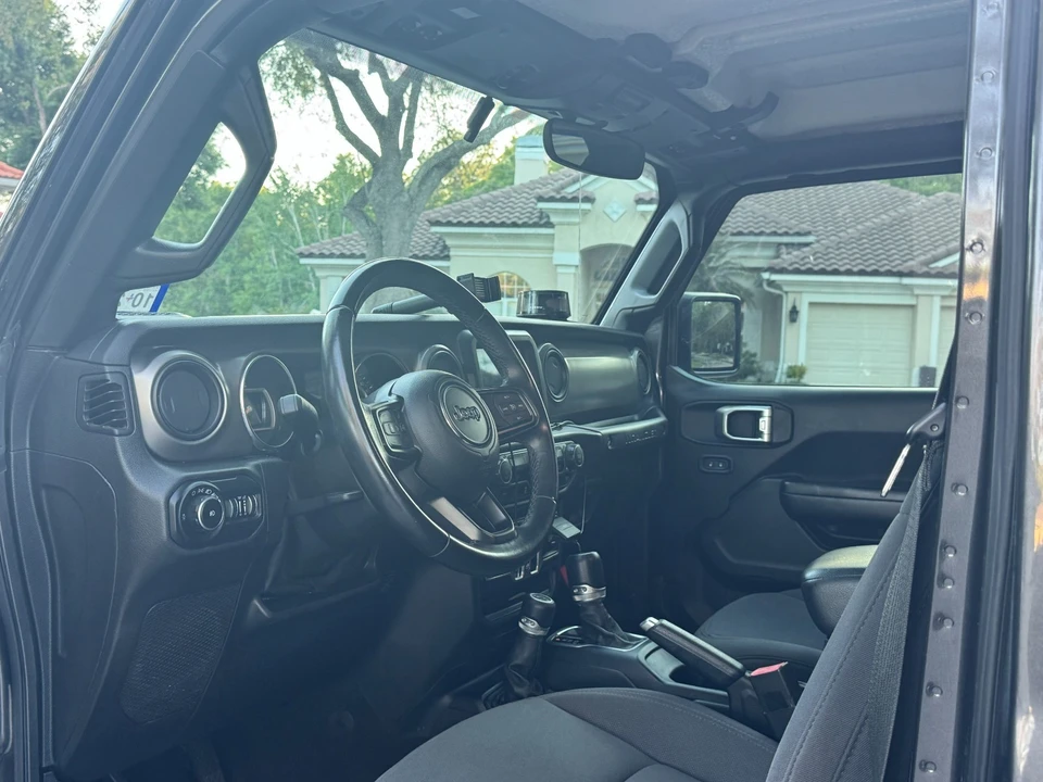 2020 Jeep JL Wrangler - Image 7 of 12