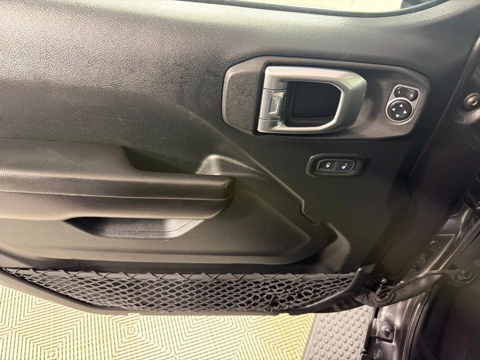 2020 Jeep JL Wrangler - Image 11 of 27