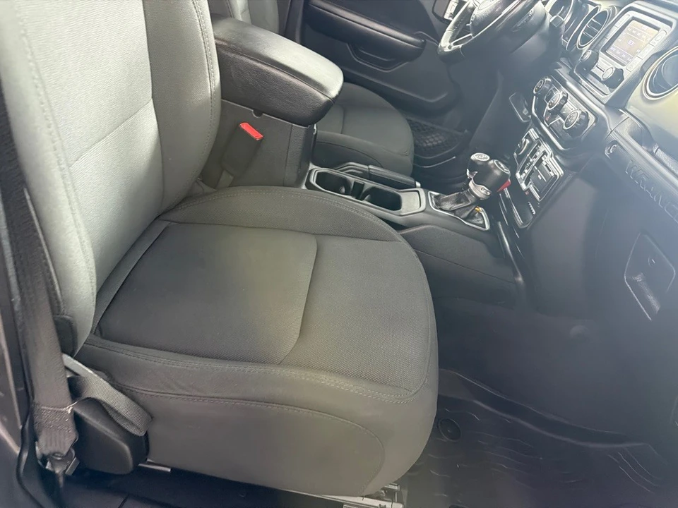 2020 Jeep JL Wrangler - Image 24 of 27