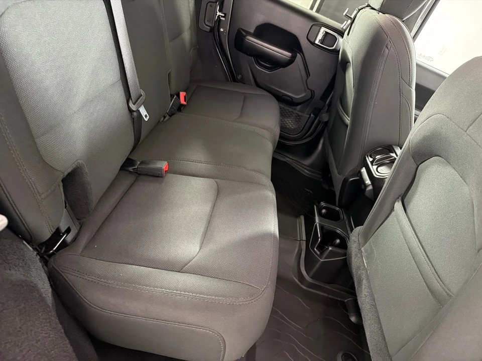 2020 Jeep JL Wrangler - Image 22 of 27