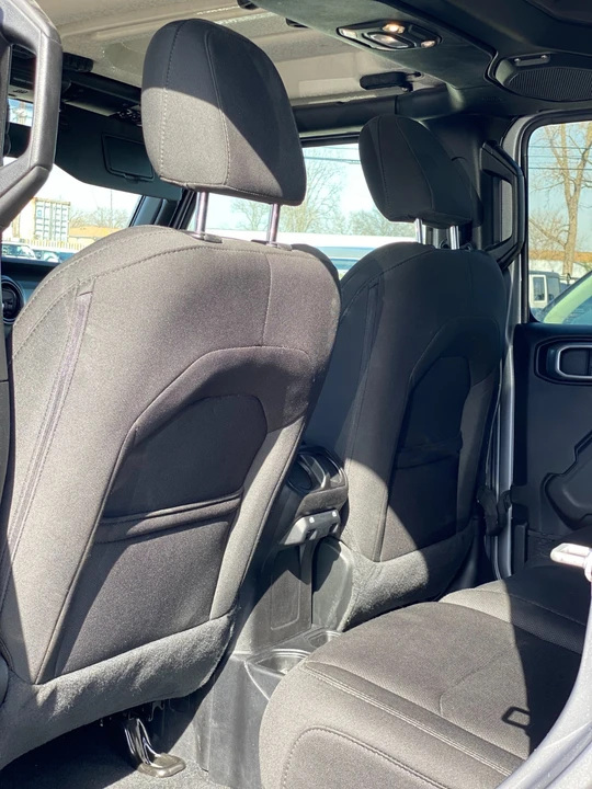 2020 Jeep JL Wrangler - Image 5 of 13