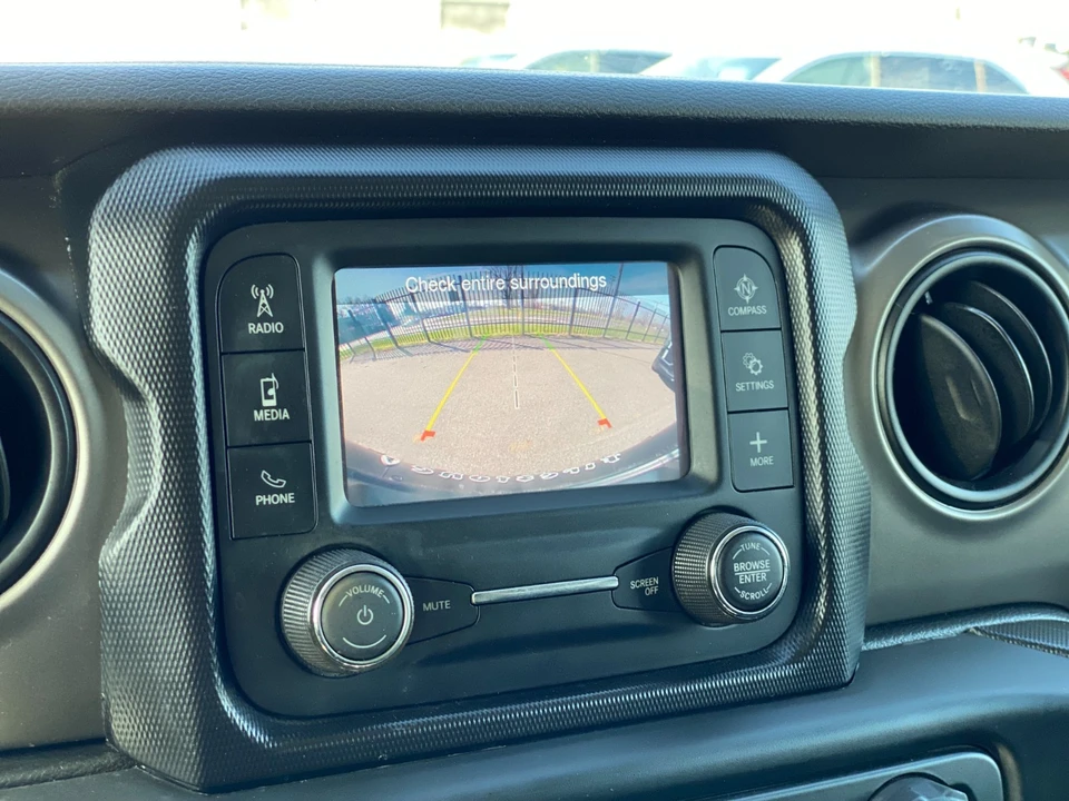 2020 Jeep JL Wrangler - Image 12 of 13