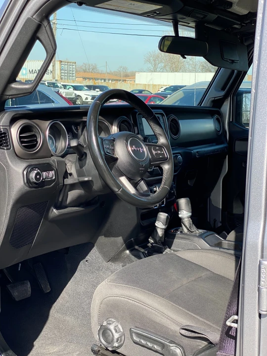 2020 Jeep JL Wrangler - Image 4 of 13
