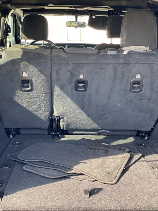 2020 Jeep JL Wrangler - Image 9 of 13