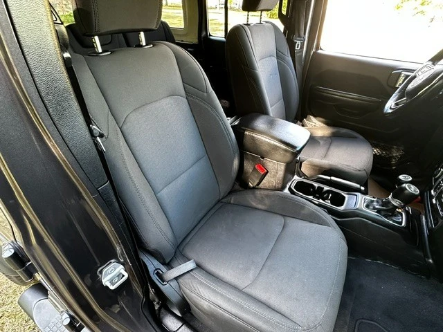 2020 Jeep JL Wrangler - Image 16 of 19