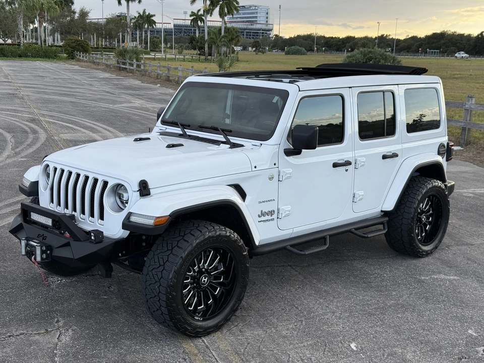 2020 Jeep JL Wrangler - Image 12 of 21