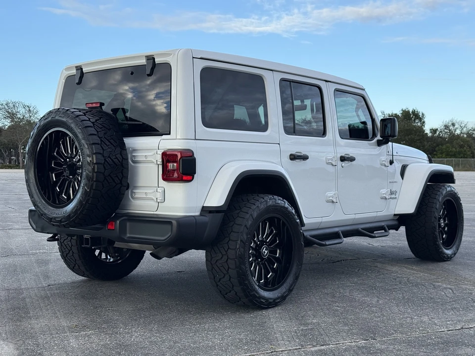 2020 Jeep JL Wrangler - Image 9 of 21