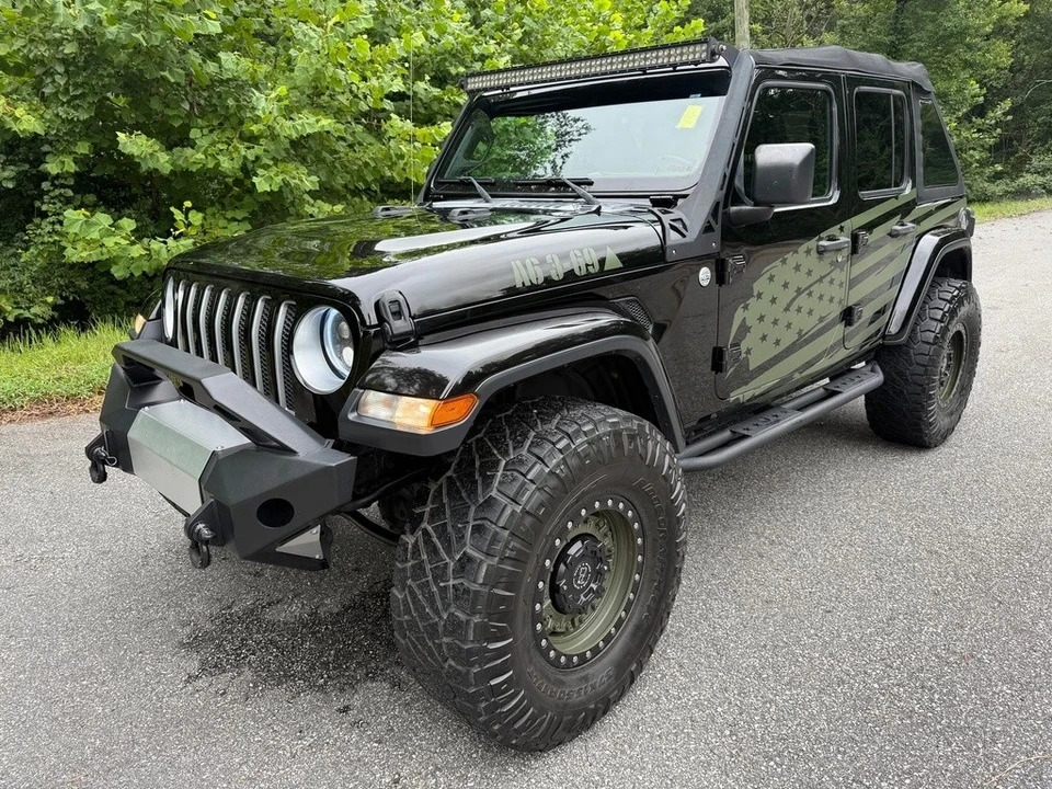 2020 Jeep JL Wrangler - Image 2 of 21