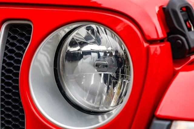 2020 Jeep JL Wrangler - Image 7 of 12