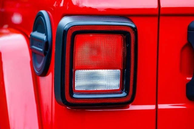 2020 Jeep JL Wrangler - Image 8 of 12