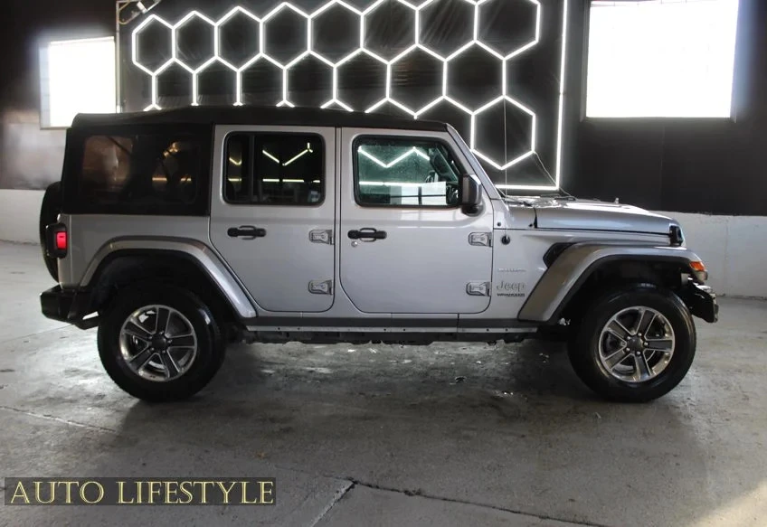 2020 Jeep JL Wrangler - Image 9 of 21