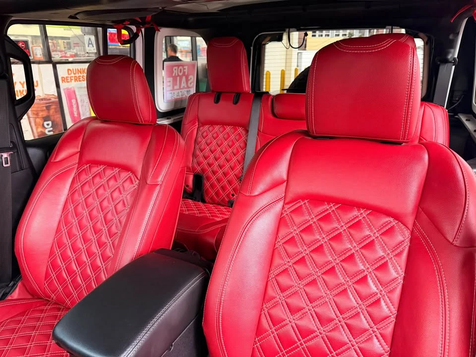 2020 Jeep JL Wrangler - Image 10 of 11