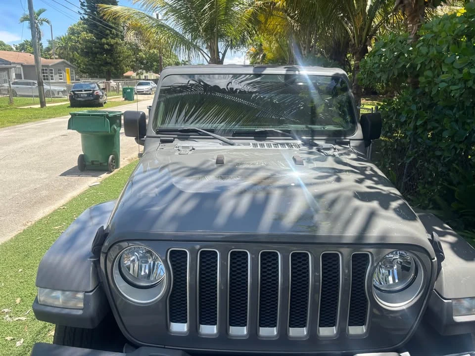 2020 Jeep JL Wrangler - Image 5 of 6