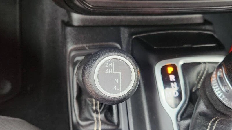 2020 Jeep JL Wrangler - Image 11 of 15