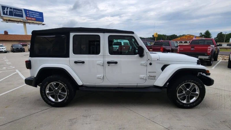 2020 Jeep JL Wrangler - Image 6 of 15