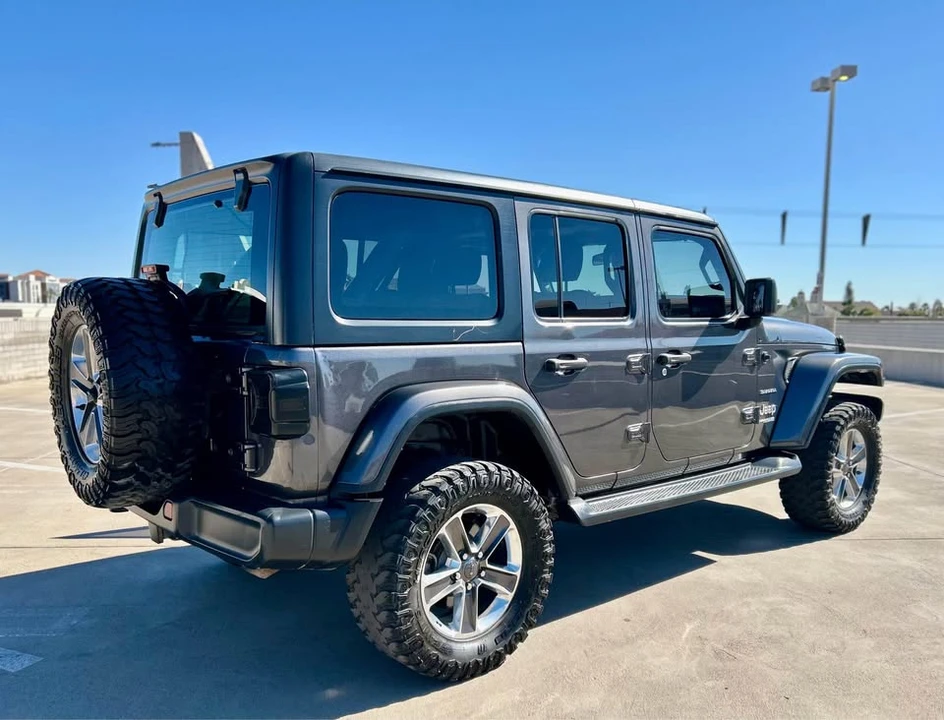 2020 Jeep JL Wrangler - Image 5 of 9