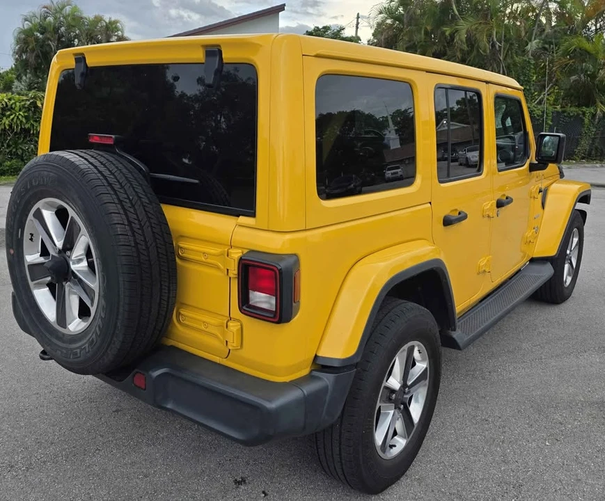 2020 Jeep JL Wrangler - Image 5 of 17