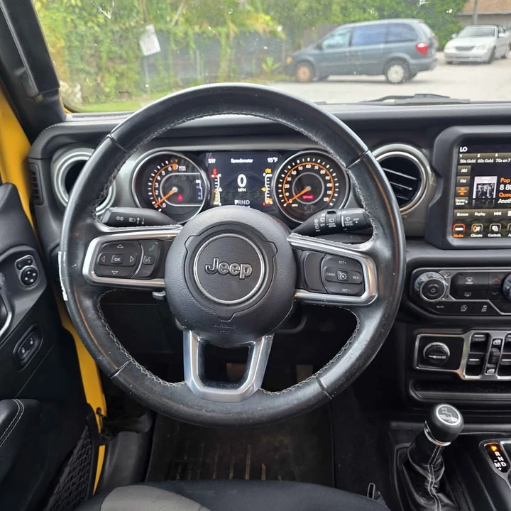 2020 Jeep JL Wrangler - Image 14 of 17
