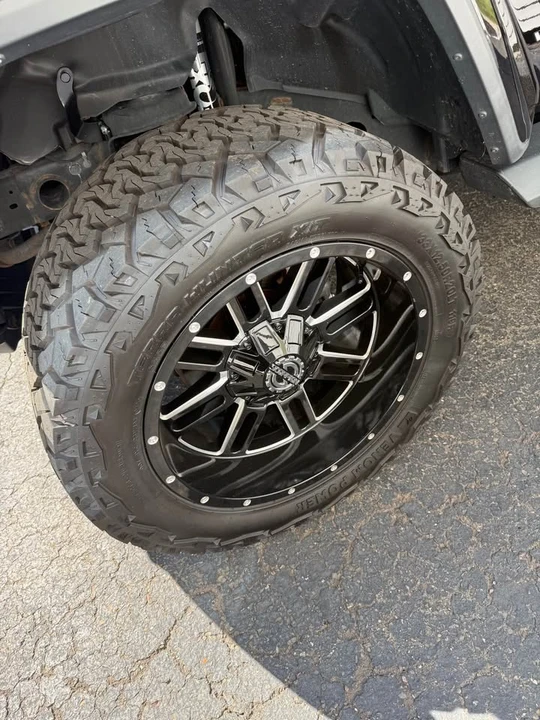 2020 Jeep JL Wrangler - Image 7 of 9