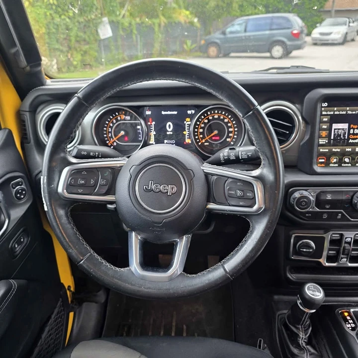 2020 Jeep JL Wrangler - Image 14 of 17