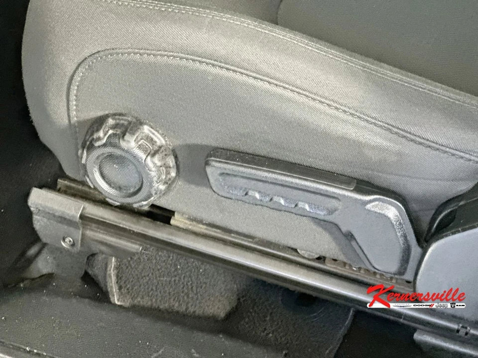 2020 Jeep JL Wrangler - Image 21 of 24