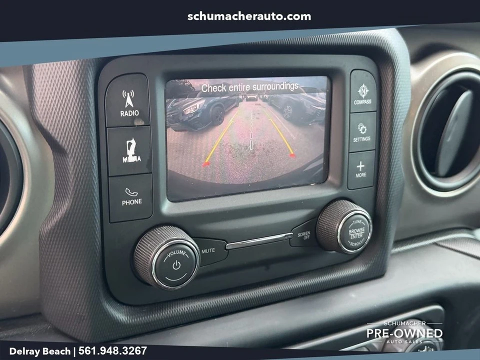 2020 Jeep JL Wrangler - Image 15 of 22