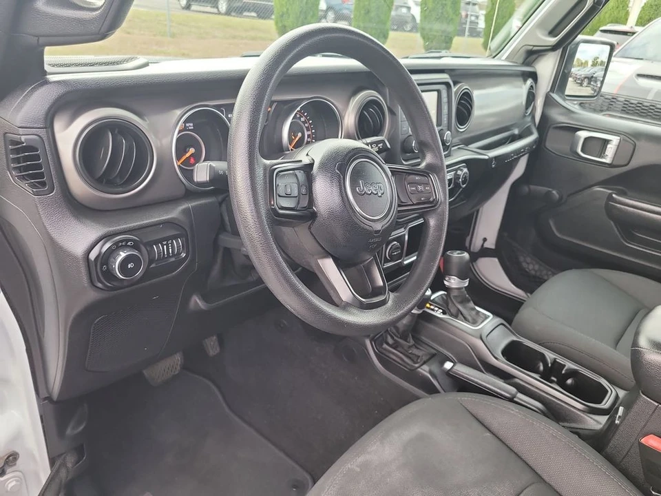 2020 Jeep JL Wrangler - Image 11 of 12