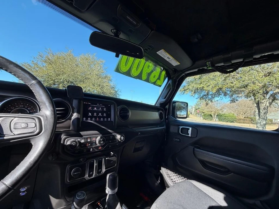 2020 Jeep JL Wrangler - Image 11 of 21