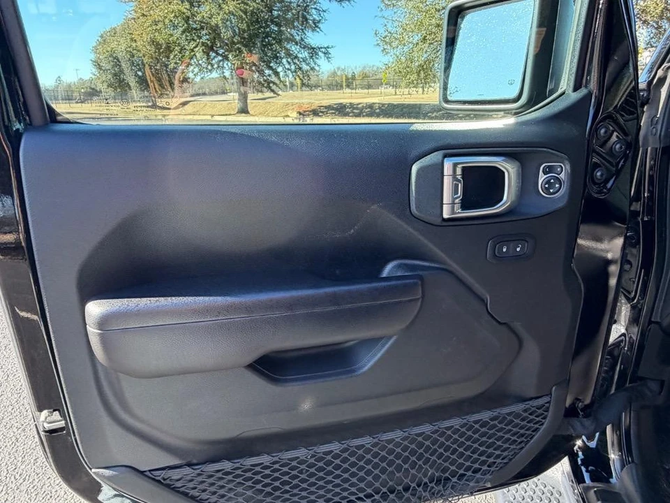 2020 Jeep JL Wrangler - Image 6 of 21