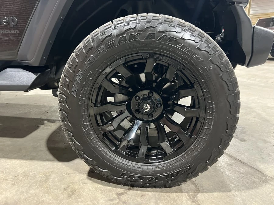 2020 Jeep JL Wrangler - Image 19 of 28