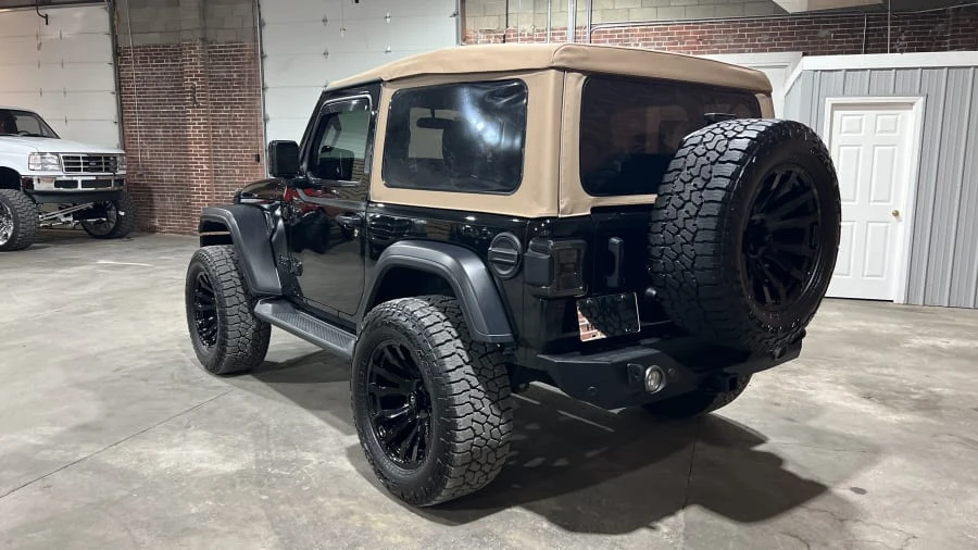 2020 Jeep JL Wrangler - Image 14 of 28