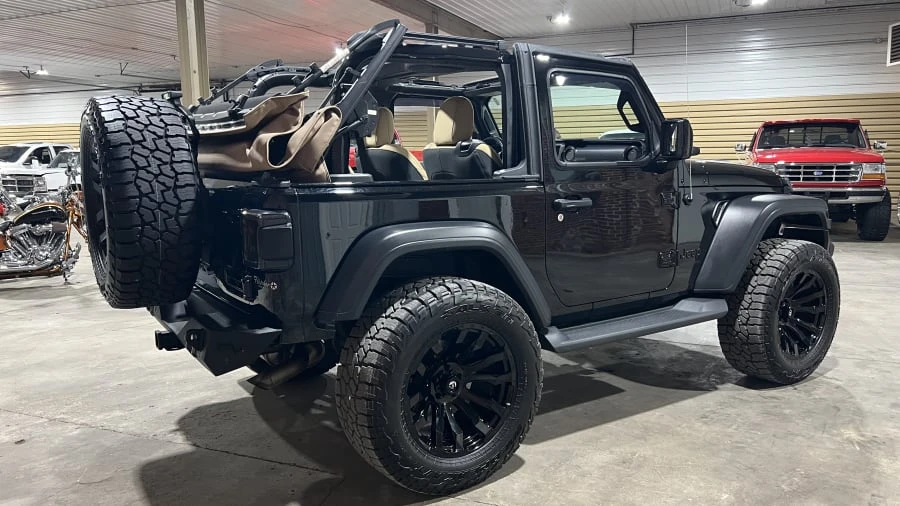 2020 Jeep JL Wrangler - Image 13 of 28
