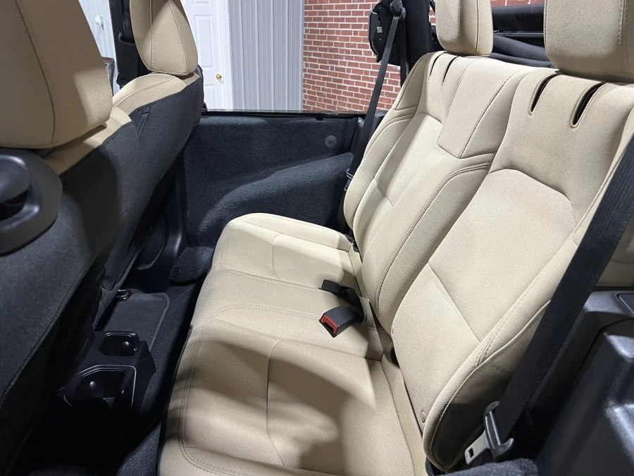 2020 Jeep JL Wrangler - Image 26 of 28