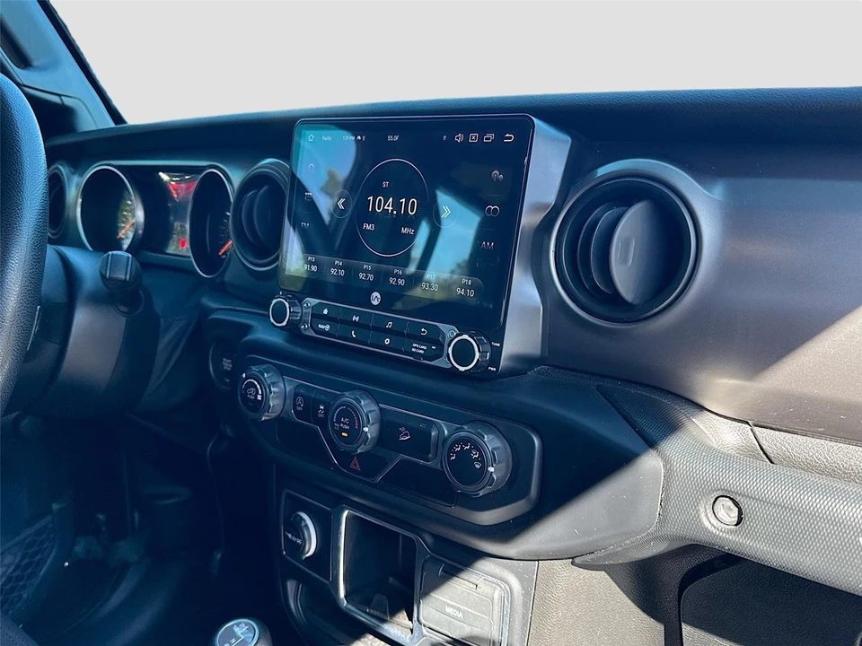 2020 Jeep JL Wrangler - Image 13 of 14