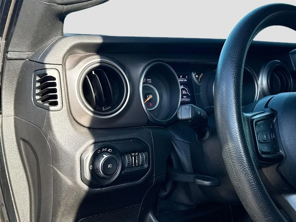 2020 Jeep JL Wrangler - Image 10 of 21