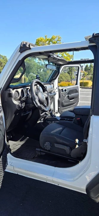 2020 Jeep JL Wrangler - Image 6 of 19