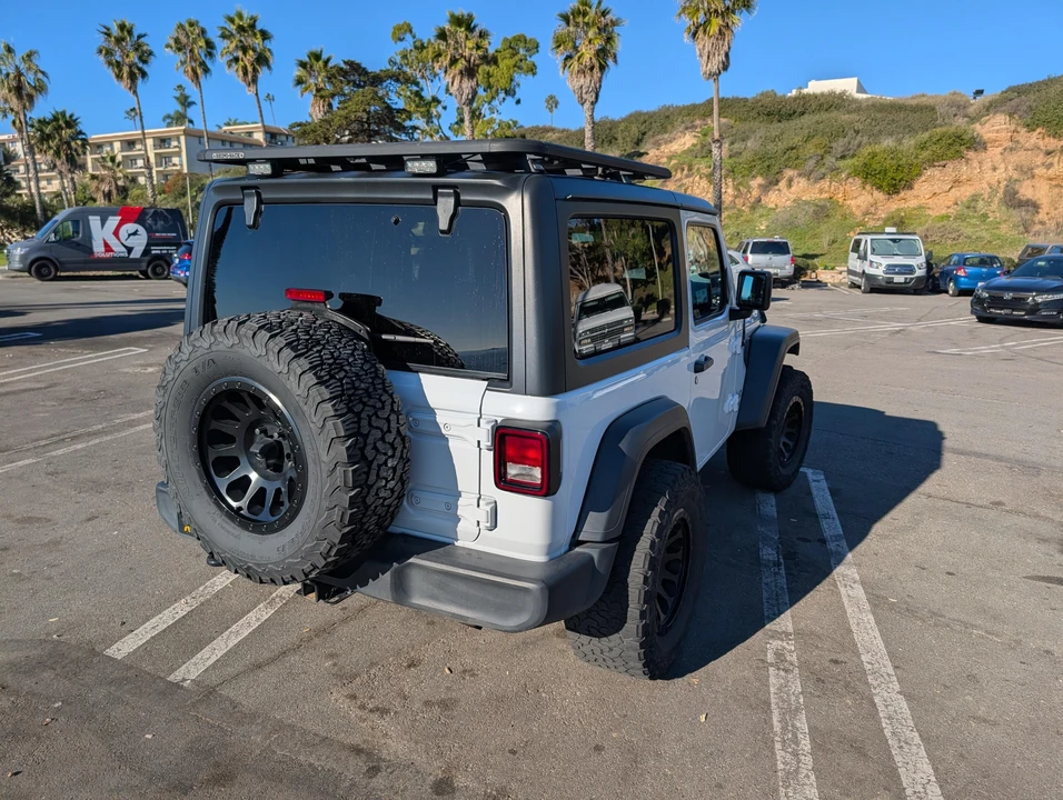 2020 Jeep JL Wrangler - Image 11 of 31