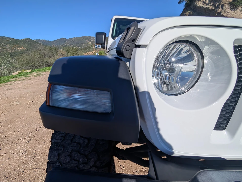 2020 Jeep JL Wrangler - Image 20 of 31