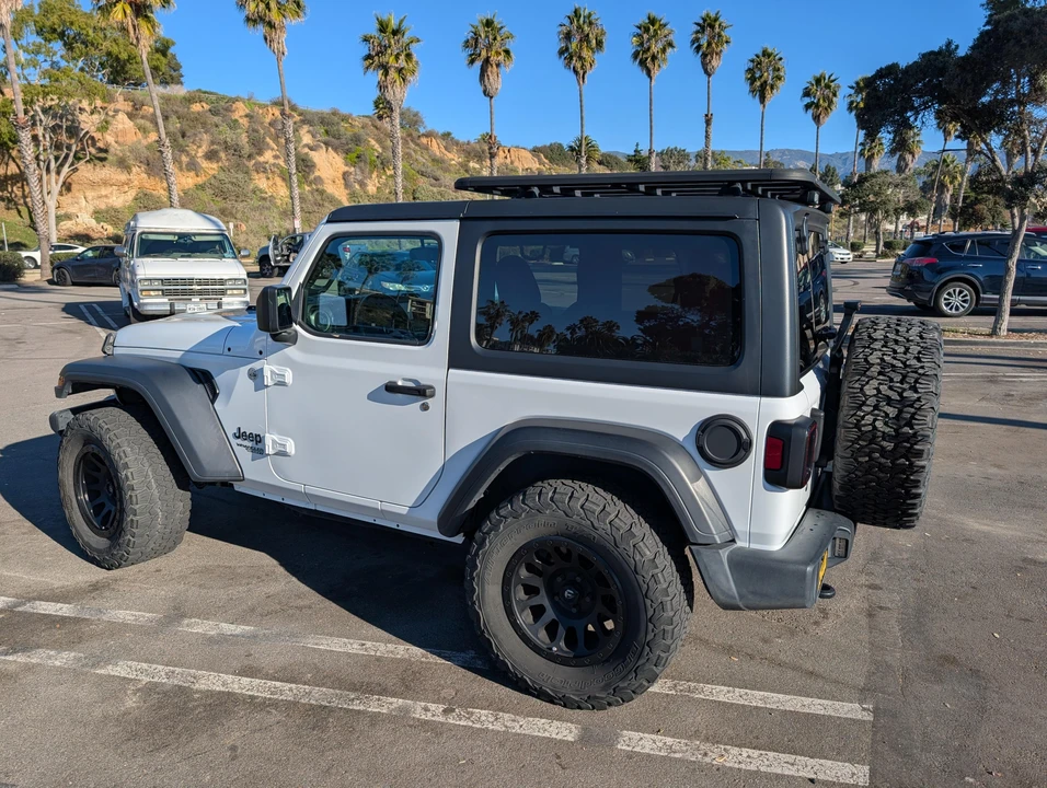 2020 Jeep JL Wrangler - Image 10 of 31