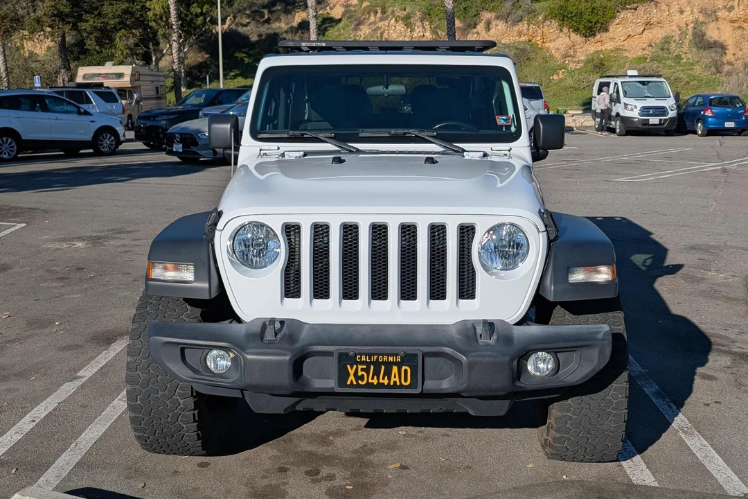 2020 Jeep JL Wrangler - Image 2 of 31