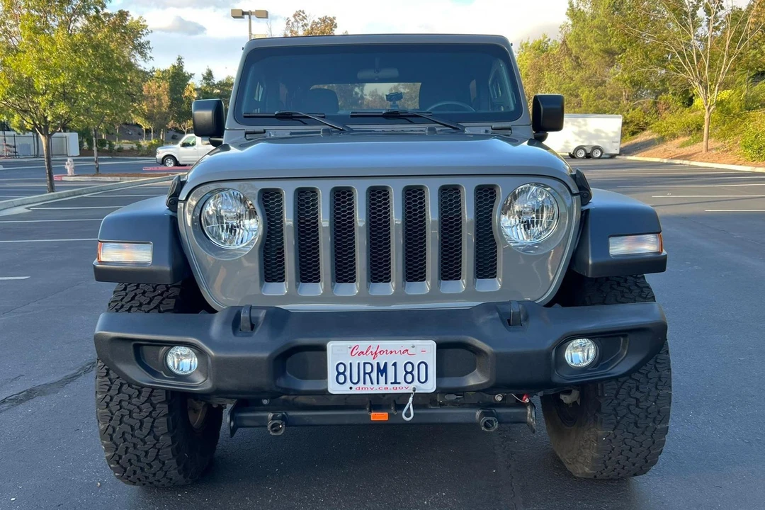 2020 Jeep JL Wrangler - Image 2 of 31