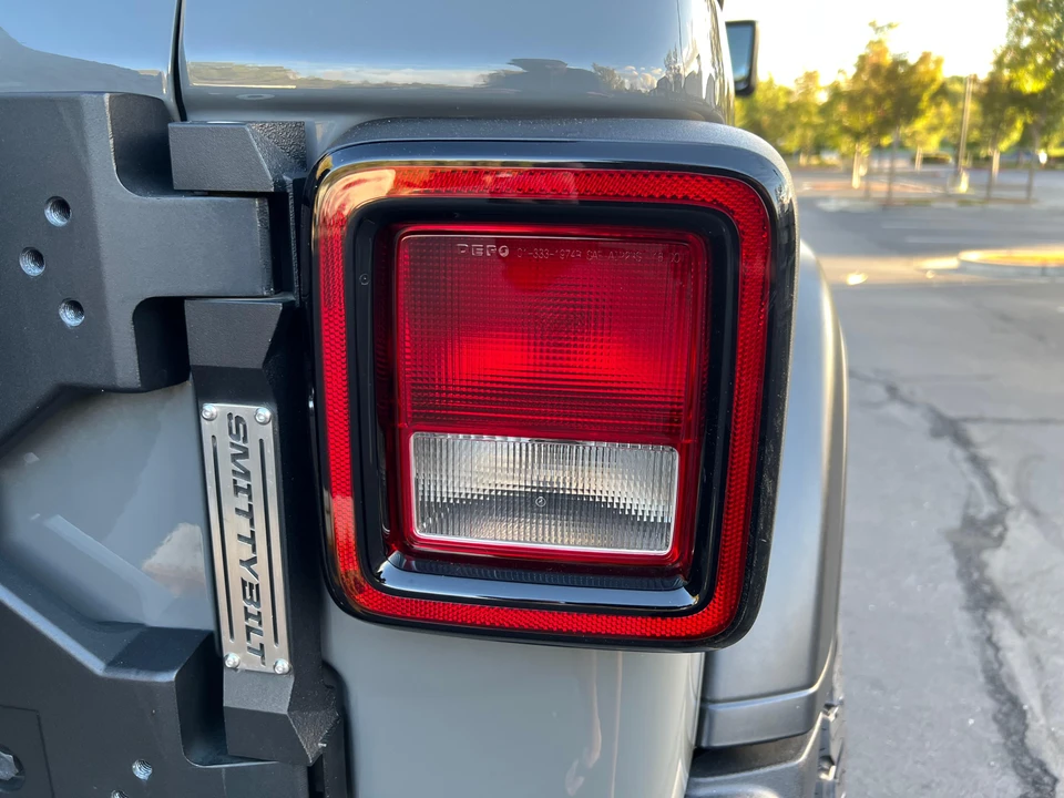 2020 Jeep JL Wrangler - Image 22 of 31