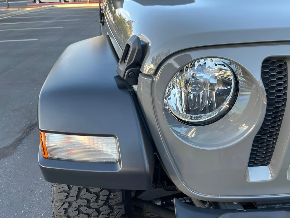 2020 Jeep JL Wrangler - Image 9 of 31