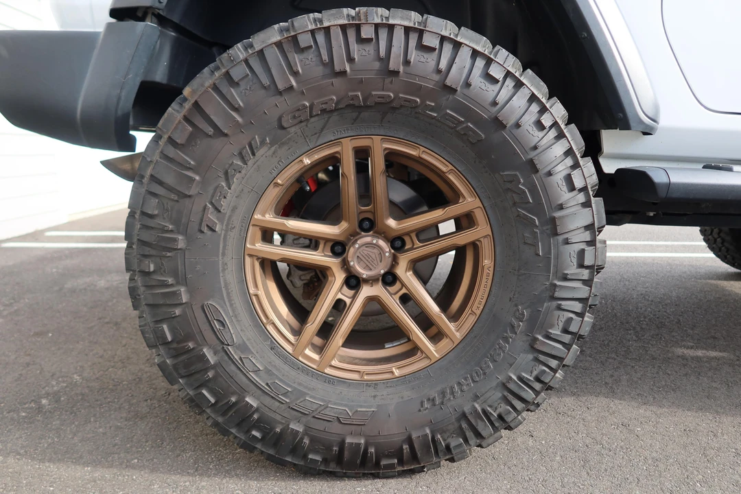 2020 Jeep JL Wrangler - Image 21 of 31