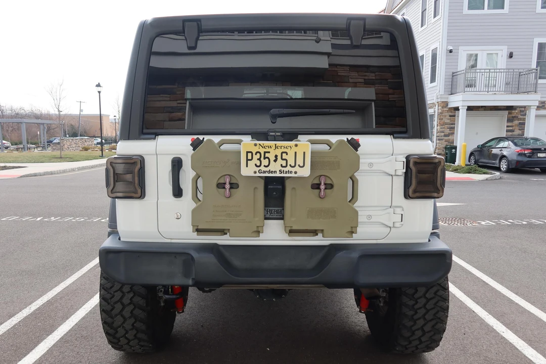 2020 Jeep JL Wrangler - Image 5 of 31