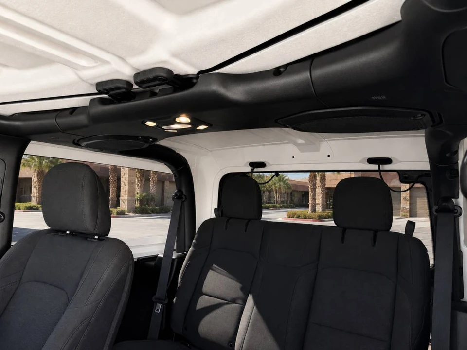 2020 Jeep Wrangler - Image 13 of 18