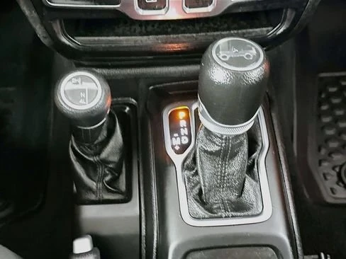 2020 Jeep JL Wrangler - Image 14 of 18